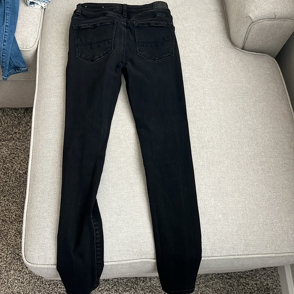 Black American Eagle skinny jeans - Picture 2 of 4